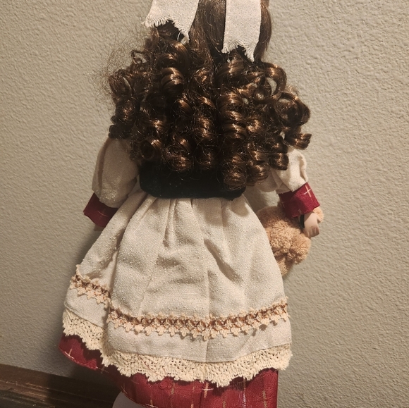 2007 Special Edition Vintage "Crystal" Porcelain Doll Collectible - Picture 8 of 13